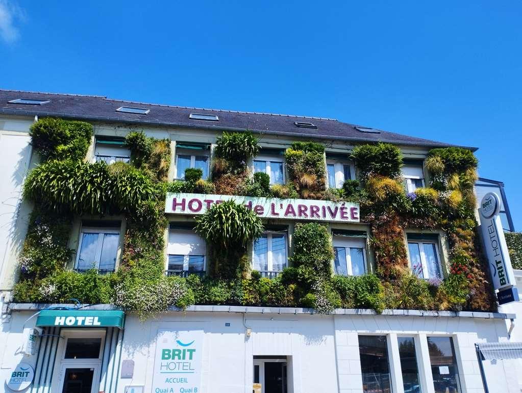 Brit Hotel L'Arrivee Гингам Екстериор снимка